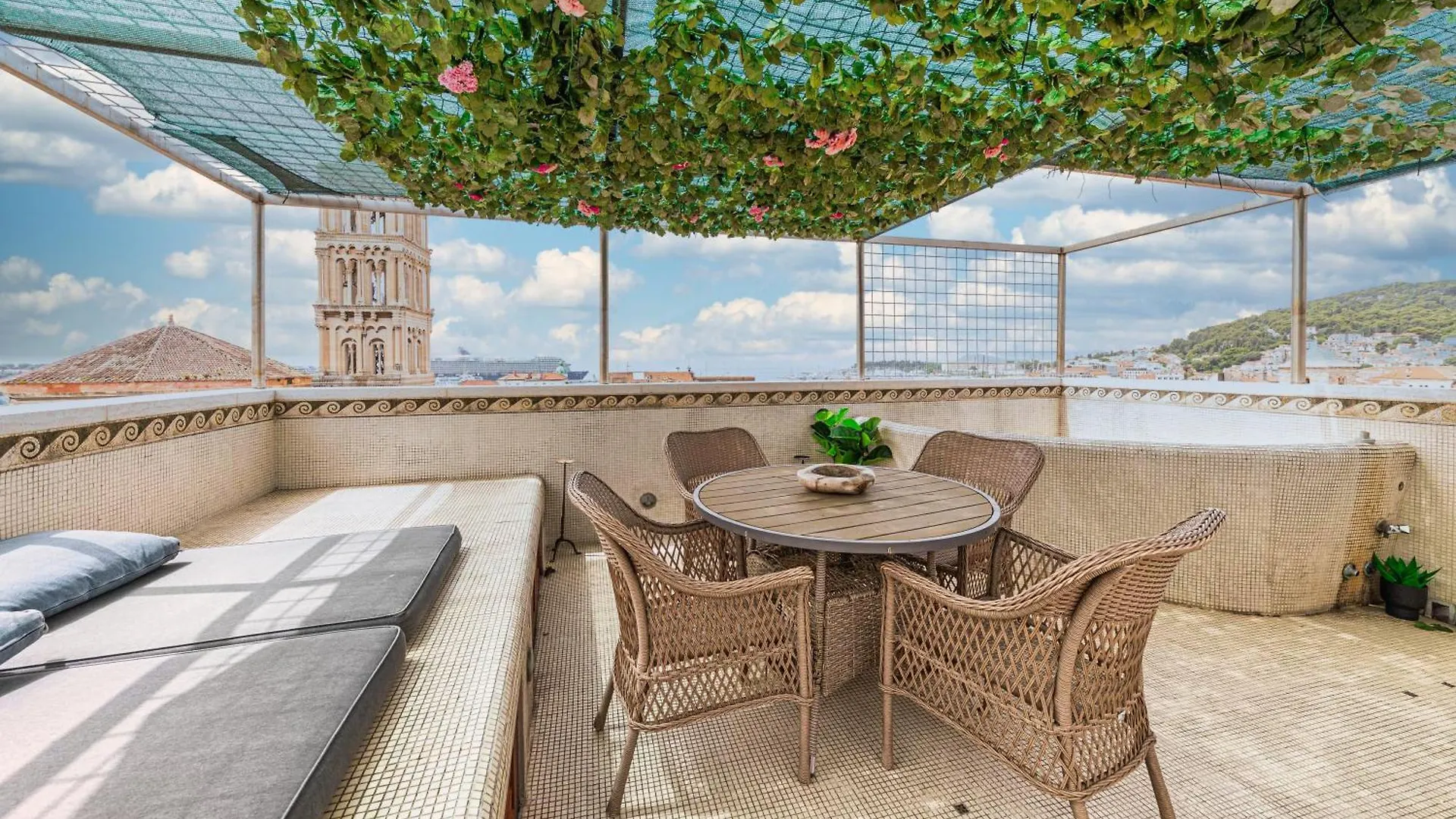 Augubio Penthouse Apartment Split