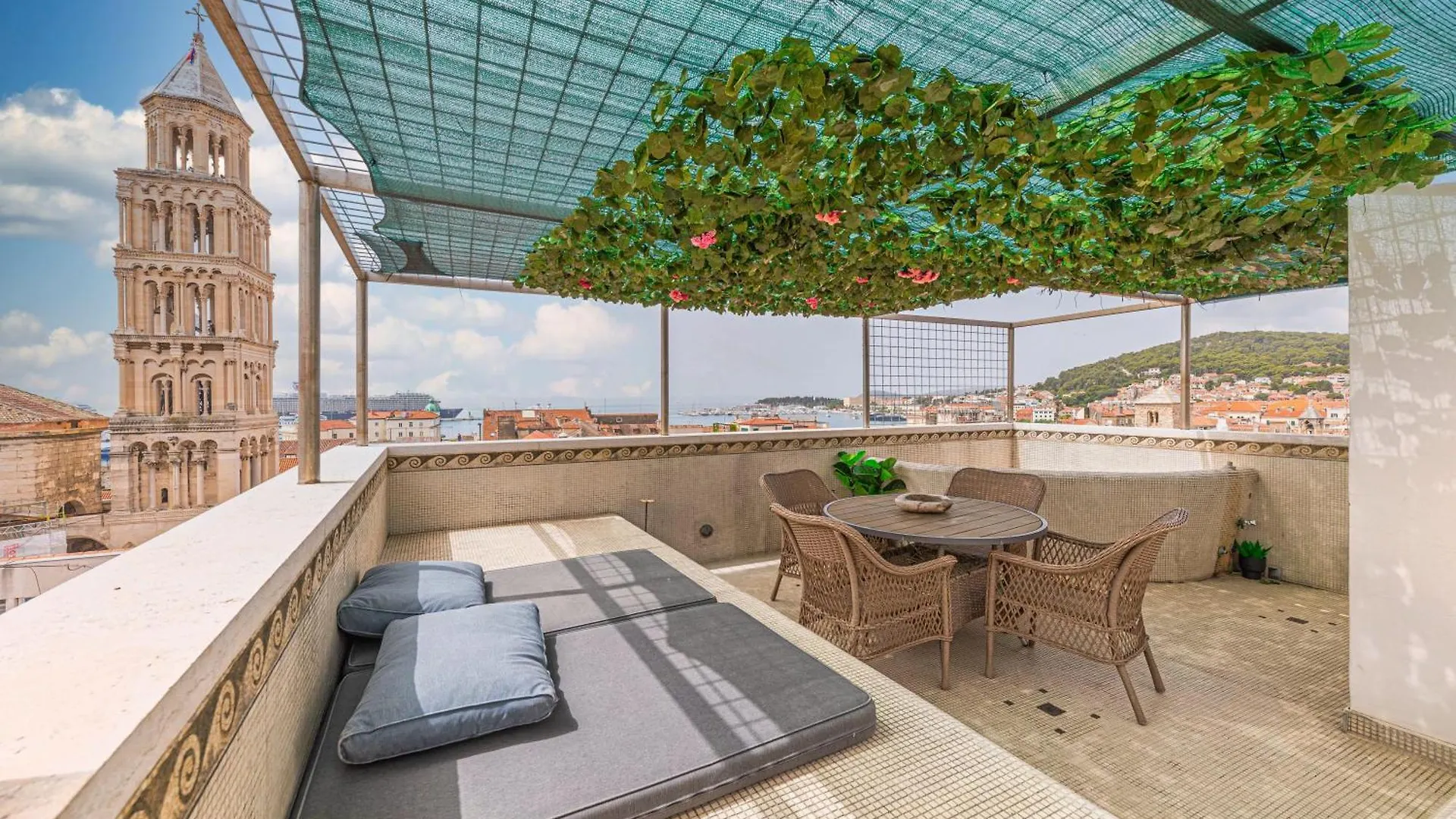 Augubio Penthouse Apartment Split 0*,